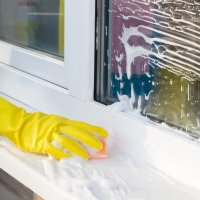 Как отмыть пластиковые окна после ремонта?